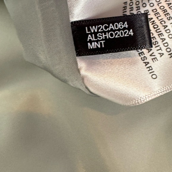 Levi’s Zoe Corduroy Puffer Jacket in Mint Size Extra Large - Picture 11 of 13